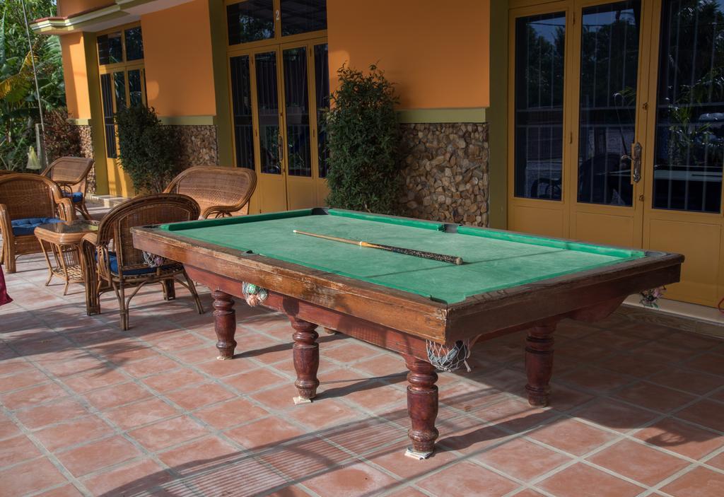 Nomads Guesthouse Kampot Luaran gambar