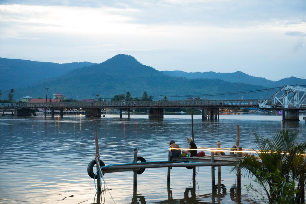 Nomads Guesthouse Kampot Luaran gambar